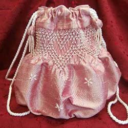 Can you use silk threads in smocking?