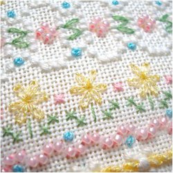 How one stitch can make different flowers