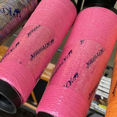 Kreinik glow-in-the-dark pink, color 055F