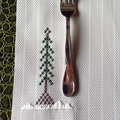 Kreinik Tapestry #12 Braid in cross stitch