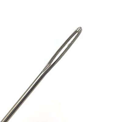 A bent weaver's needle has a large eye for weaving thick yarns into a project