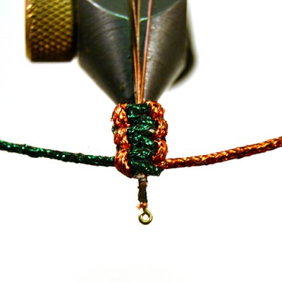 Kreinik Braids are ideal for knot techniques