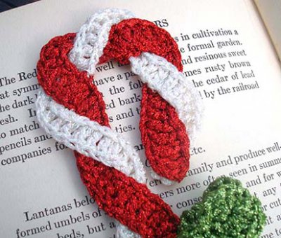Includes instructions and three spools of Kreinik metallic threads to crochet one bookmark