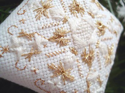 Stitch an instant heirloom for an ornament exchange