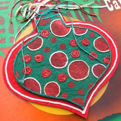 Felt projects look embroidered with Iron-on Threads