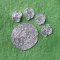 Make paw prints with iron-on thread